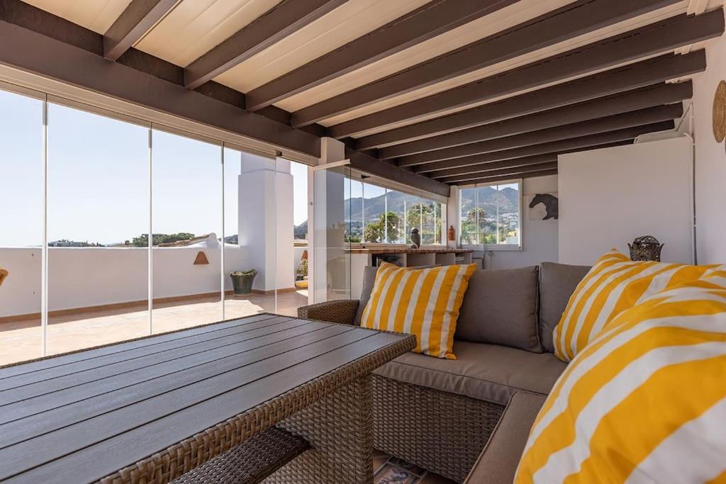 Appartement Spacious Penthouse With Spectacular Sea Views! *